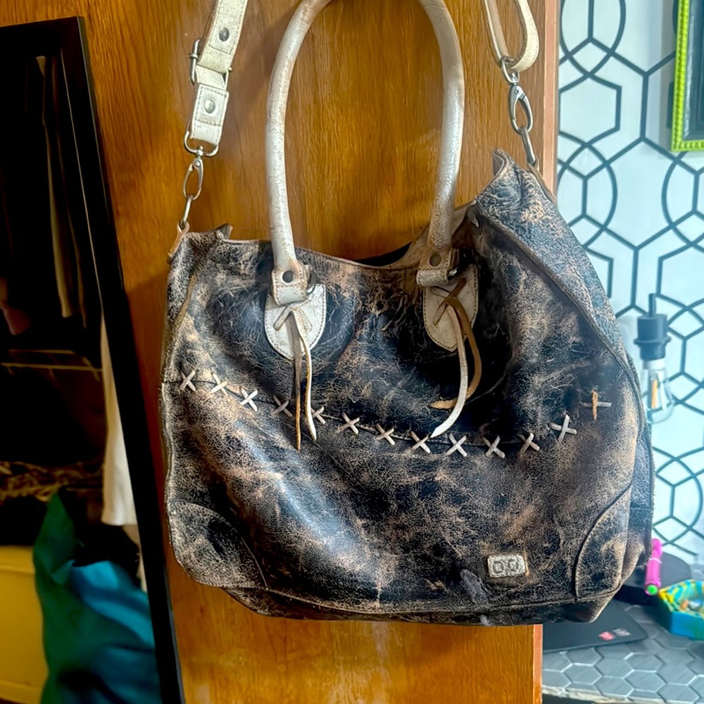 BED STU PURSE……